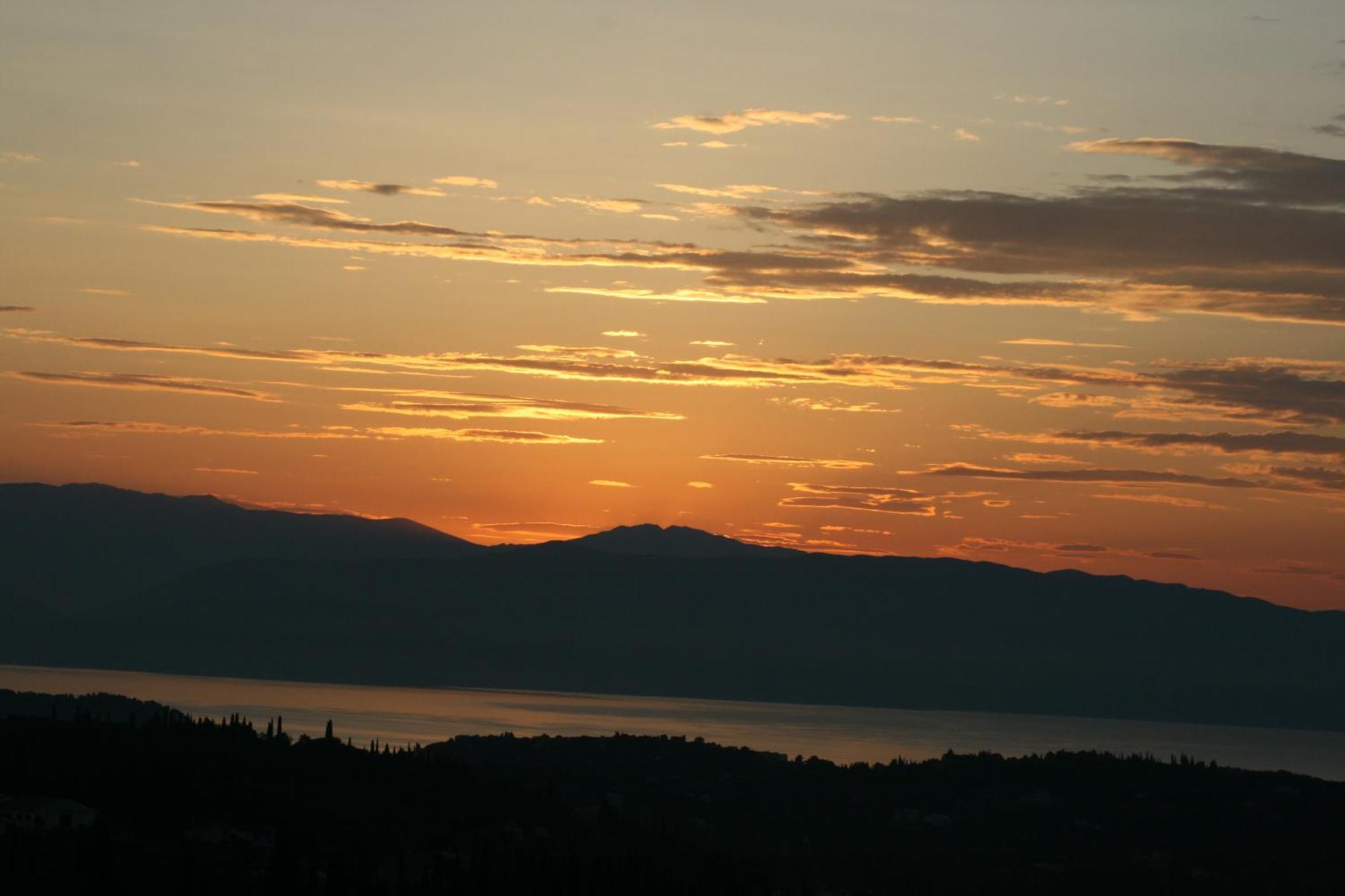 Corfu Luxury Apartment, Tranquility, Mountain & Sea Views Agios Gordios  Esterno foto